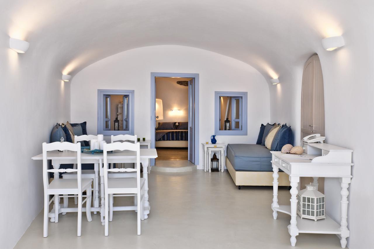 Anemomilos Oia Room photo