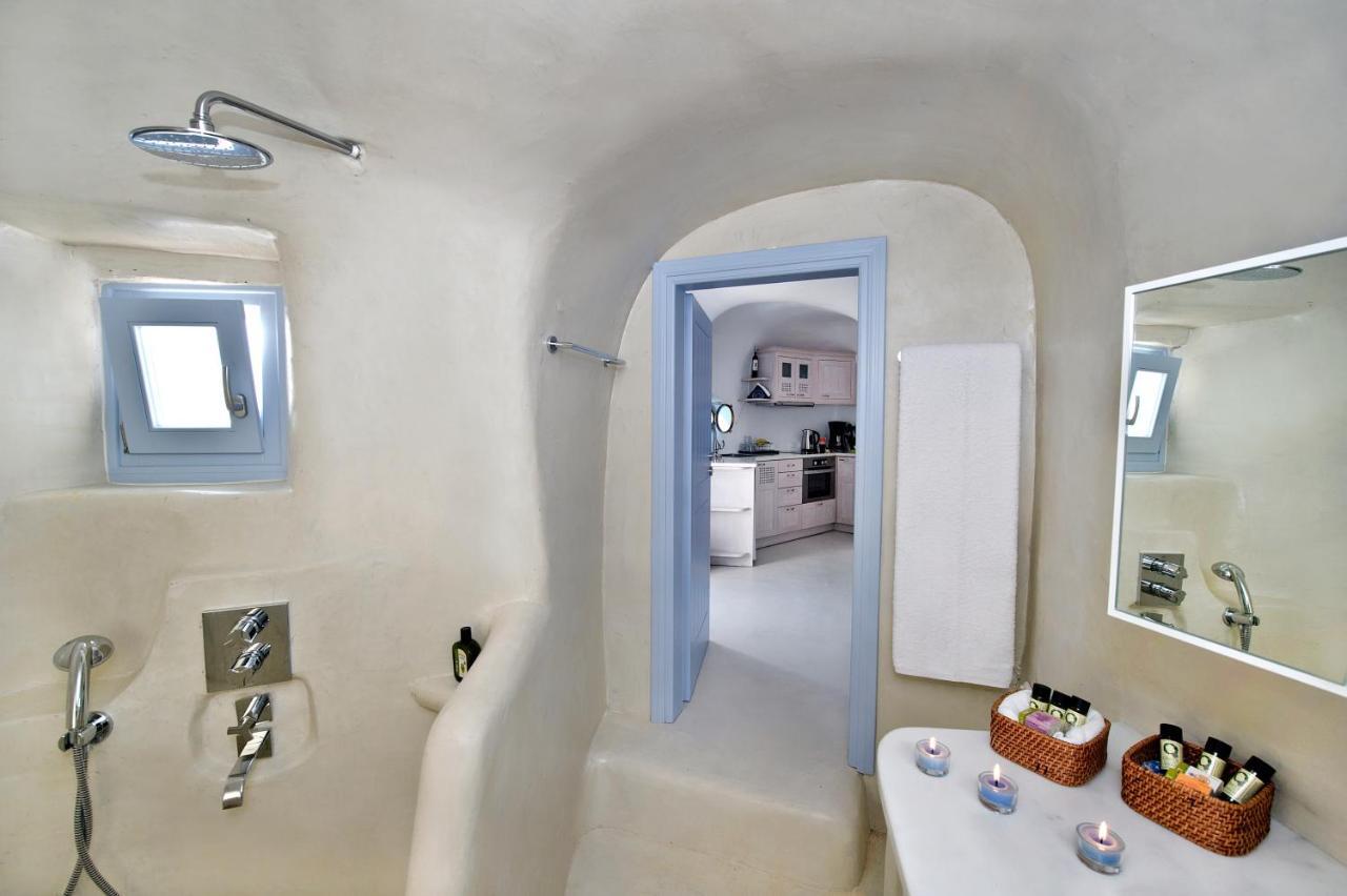 Anemomilos Oia Room photo
